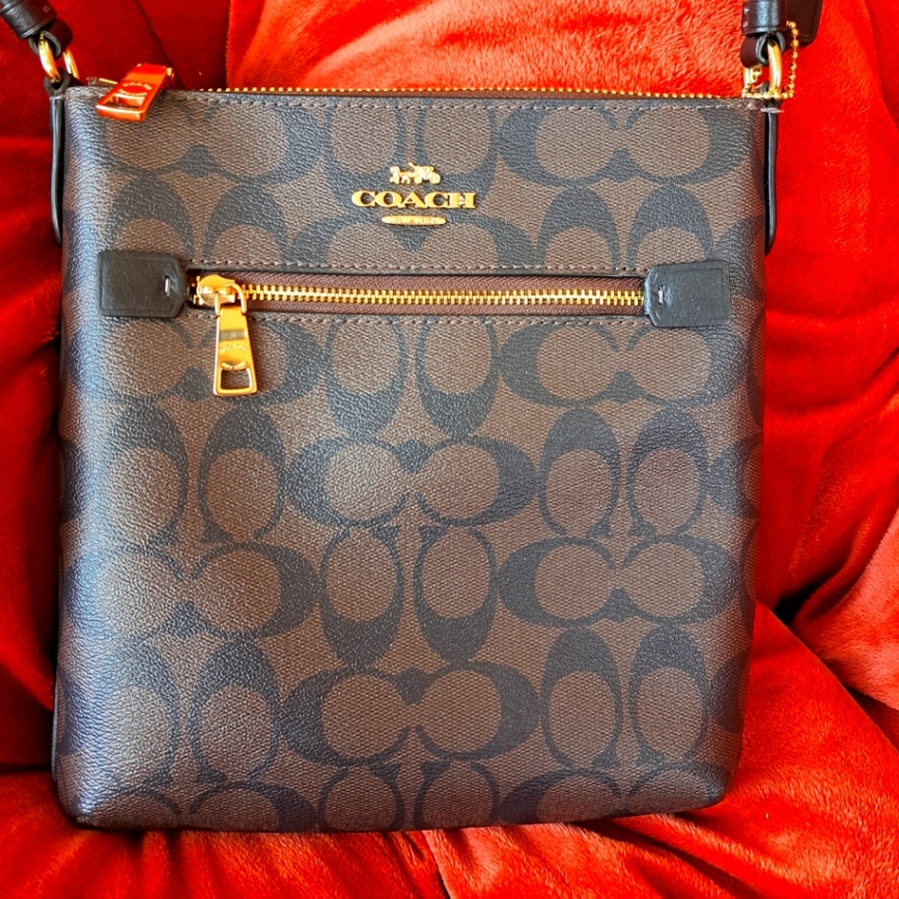 Coach Crossbody Canvas - brown with gold hardware